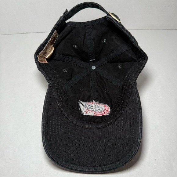 Autographed CBJ Hat - Picture 5 of 6